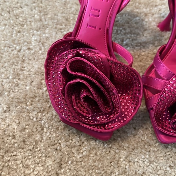 Gianni Bini Iman Rhinestone flowers rose square toe dress sandal shoe heel 6 - Picture 3 of 7